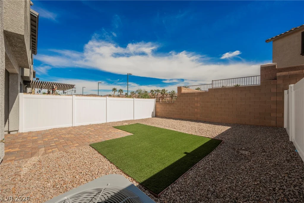 1048 Gabriela Ridge, Henderson, NV 89002