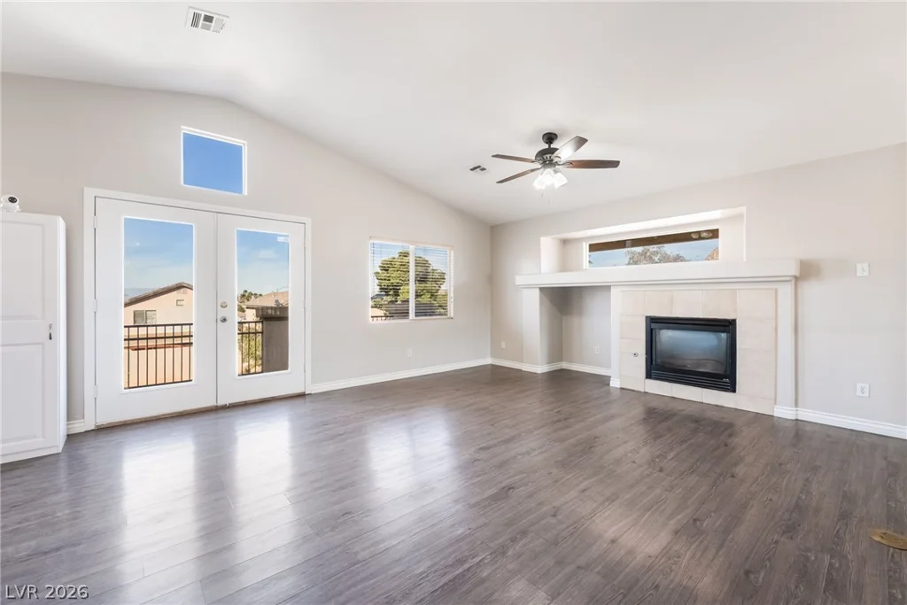 1892 Pyle, Las Vegas, NV 89183
