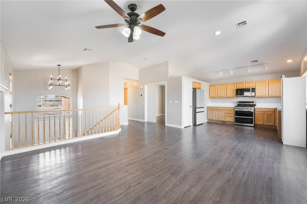 1892 Pyle, Las Vegas, NV 89183