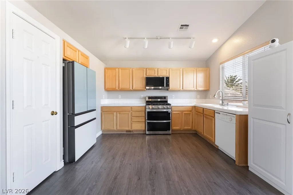 1892 Pyle, Las Vegas, NV 89183