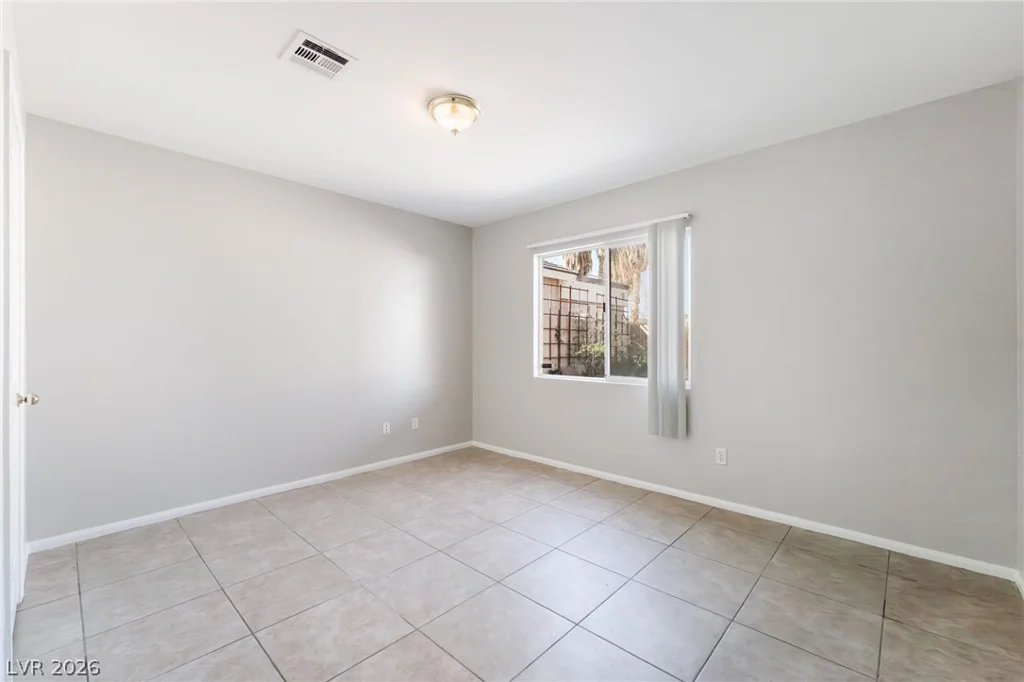 1892 Pyle, Las Vegas, NV 89183