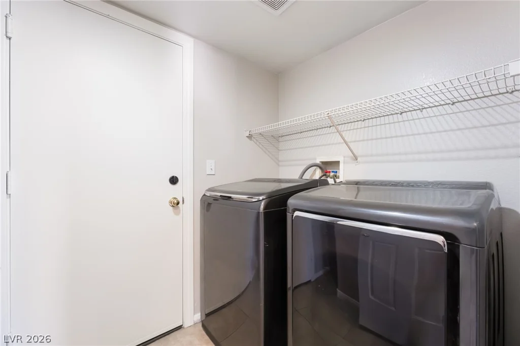 1892 Pyle, Las Vegas, NV 89183