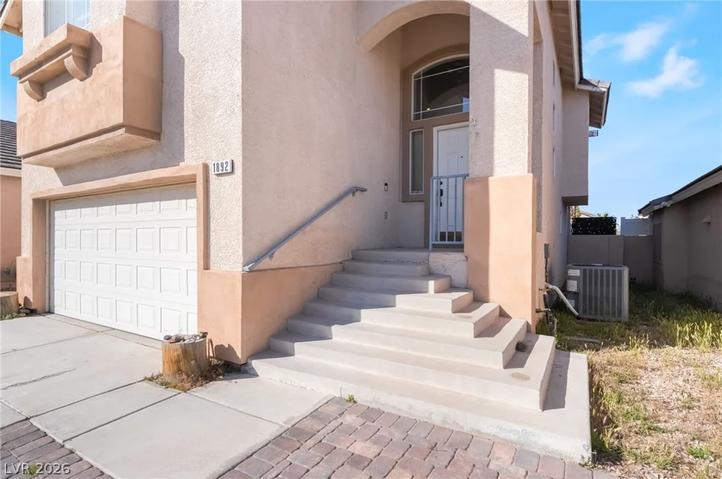 1892 Pyle, Las Vegas, NV 89183
