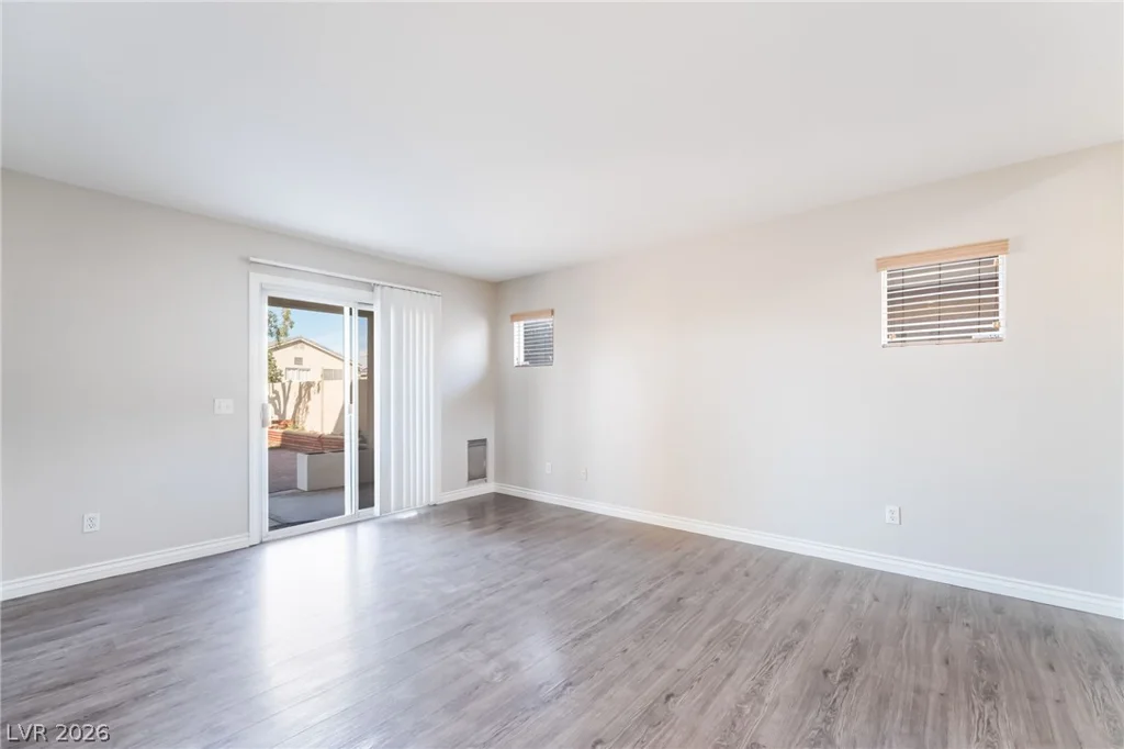 1892 Pyle, Las Vegas, NV 89183