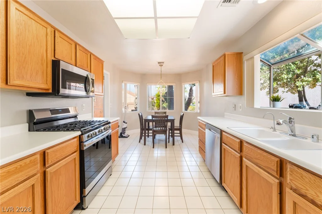 8841 Faircrest, Las Vegas, NV 89134