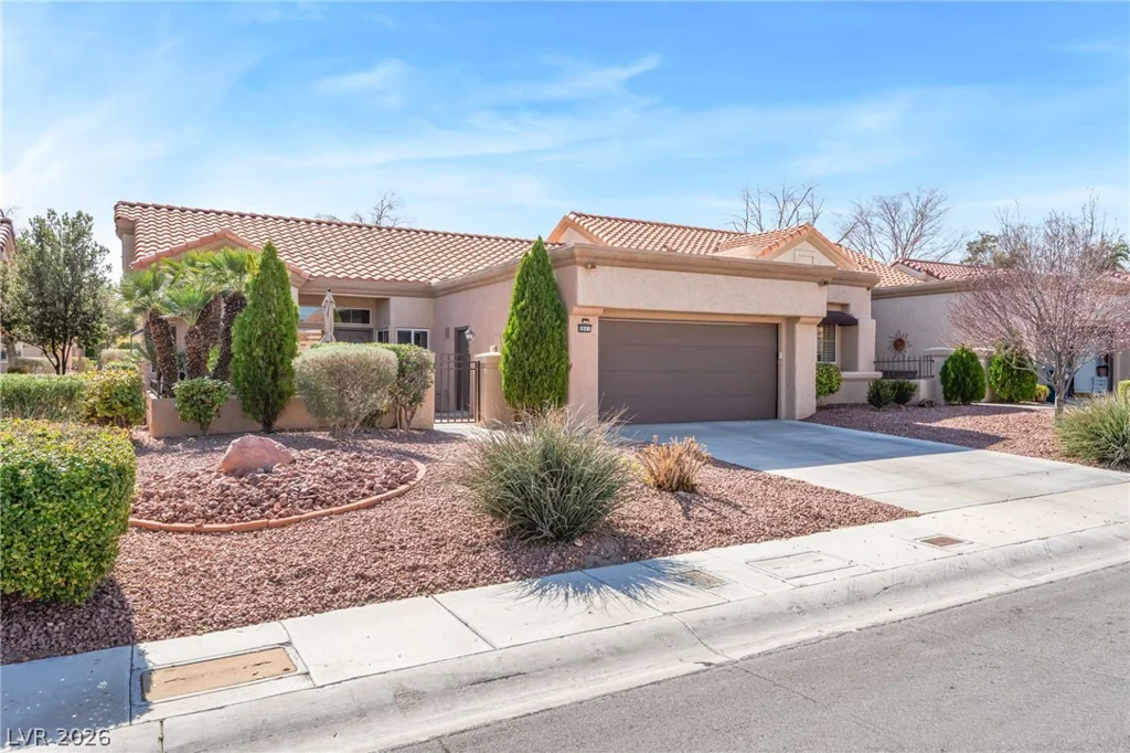 8841 Faircrest, Las Vegas, NV 89134