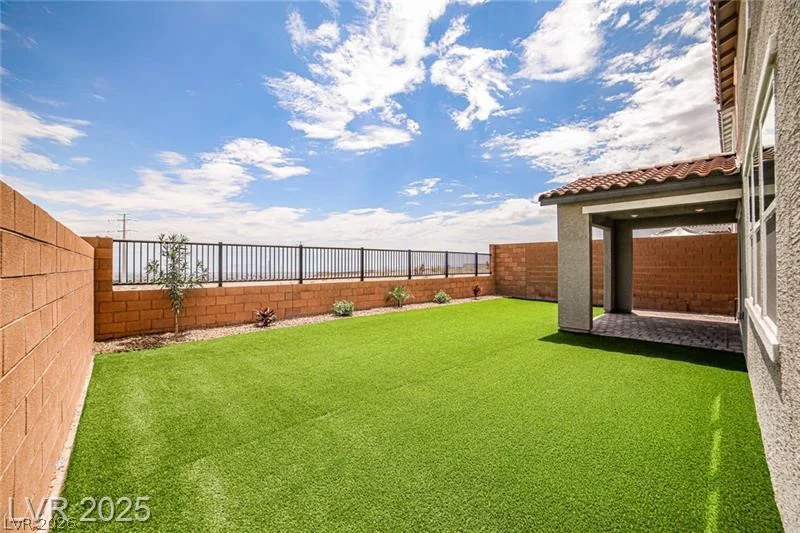 5620 Hill Spire, Las Vegas, NV 89166