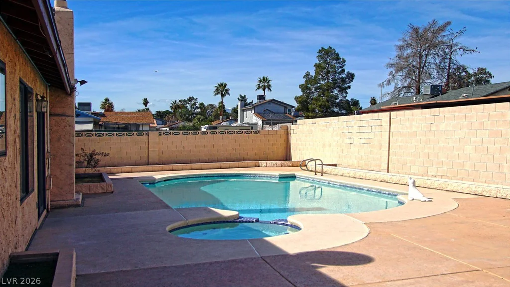 2210 Reno, Las Vegas, NV 89119