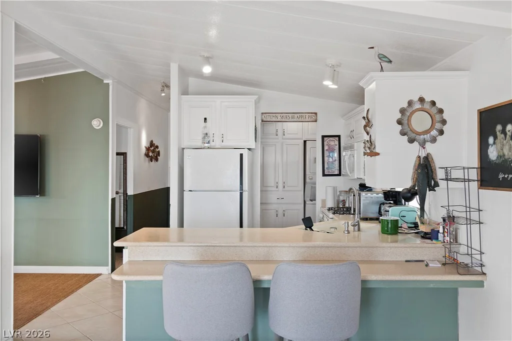 1655 Granada, Laughlin, NV 89029