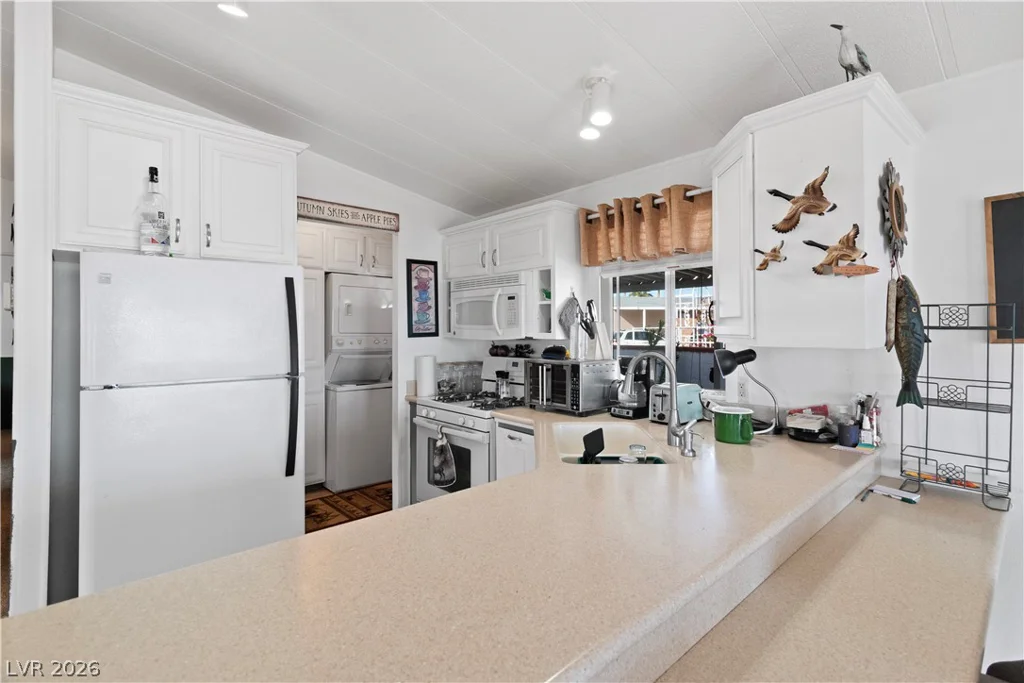 1655 Granada, Laughlin, NV 89029