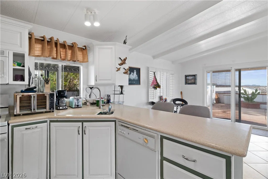 1655 Granada, Laughlin, NV 89029