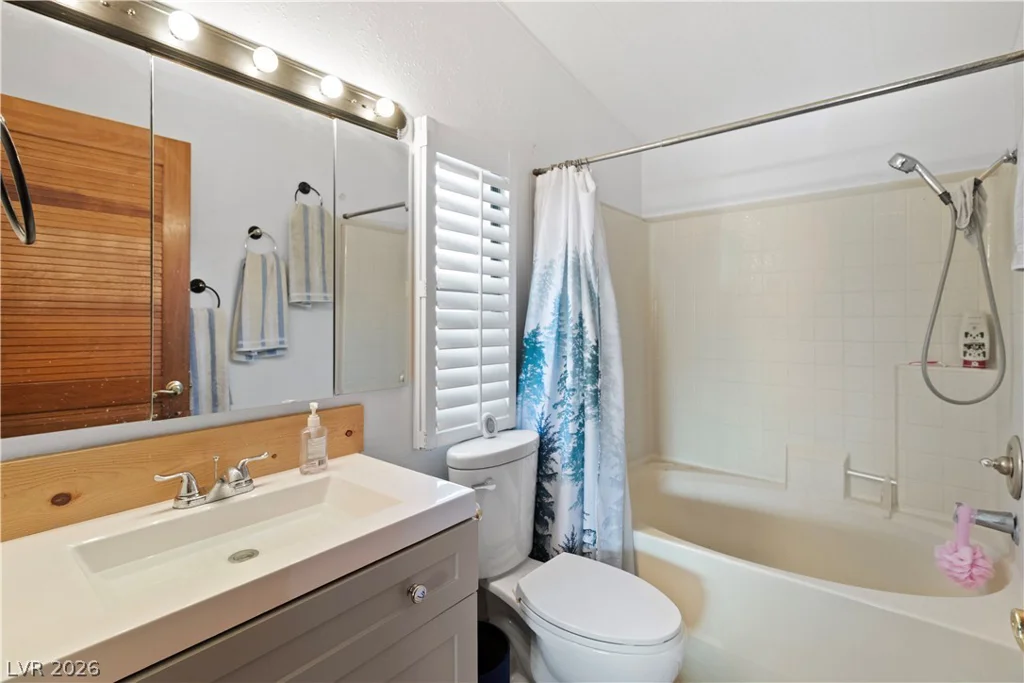 1655 Granada, Laughlin, NV 89029