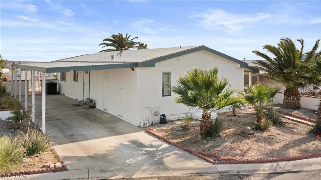 1655 Granada, Laughlin, NV 89029