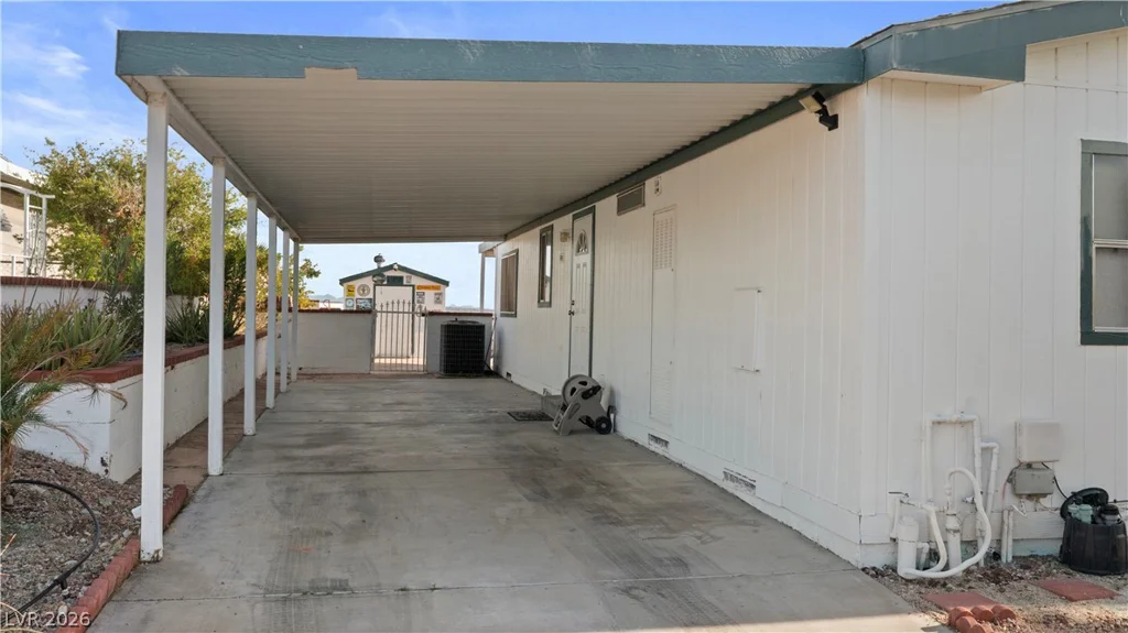 1655 Granada, Laughlin, NV 89029