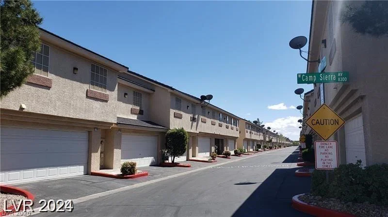 1236 Dusty Creek, Las Vegas, NV 89128