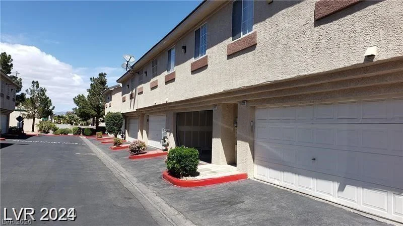 1236 Dusty Creek, Las Vegas, NV 89128