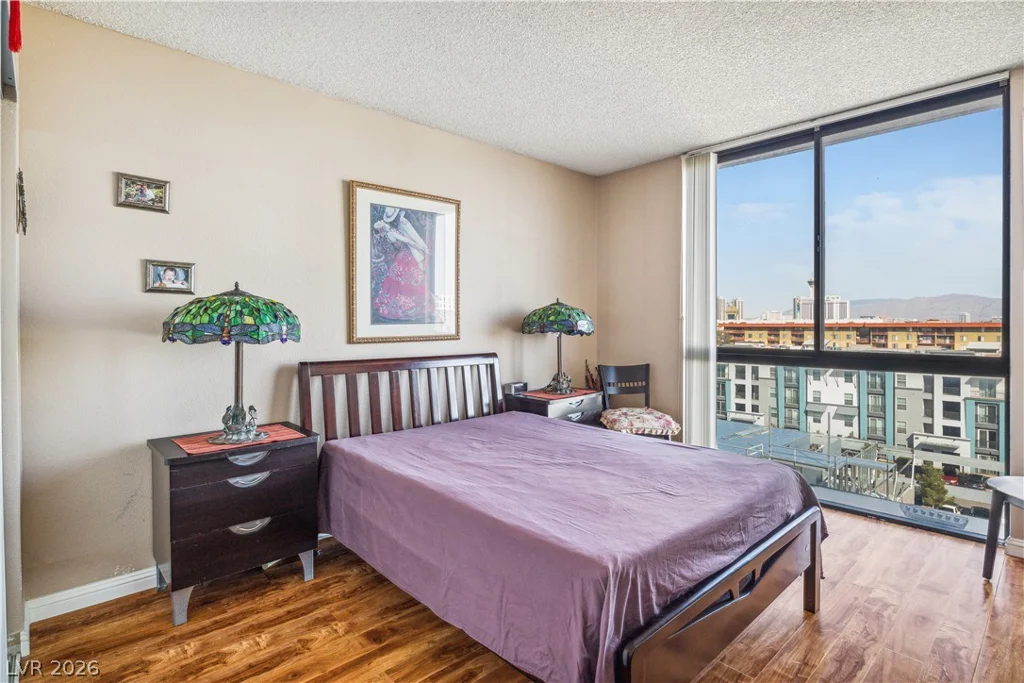 3930 University Center, Las Vegas, NV 89119