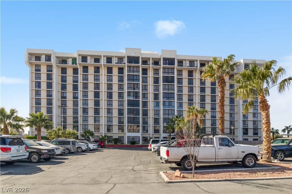 3930 University Center, Las Vegas, NV 89119