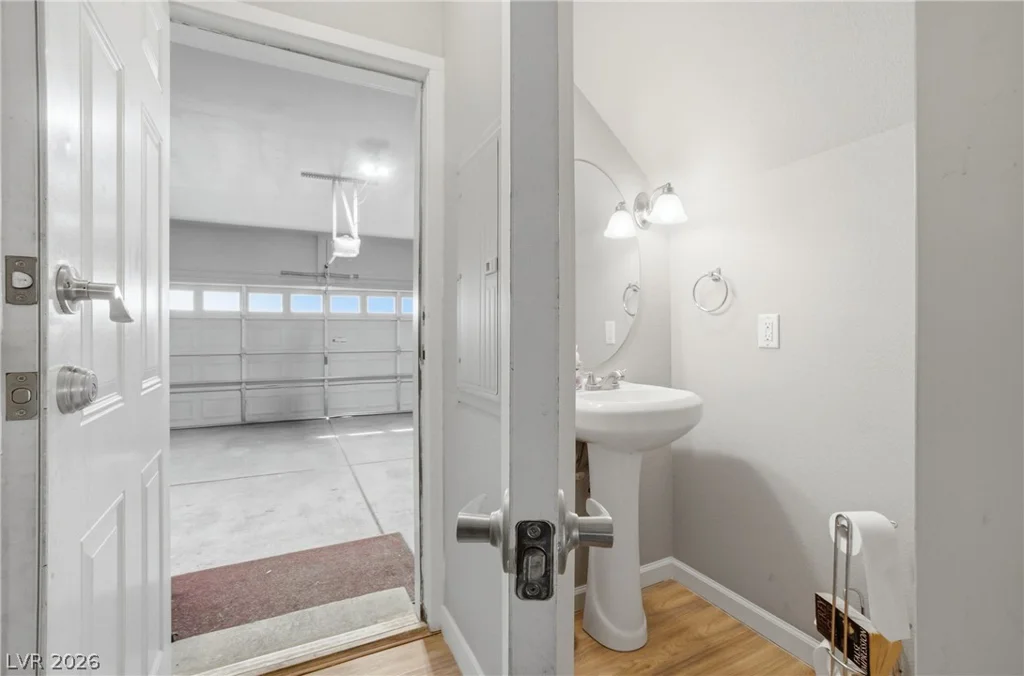 6316 Snap Ridge, North Las Vegas, NV 89081