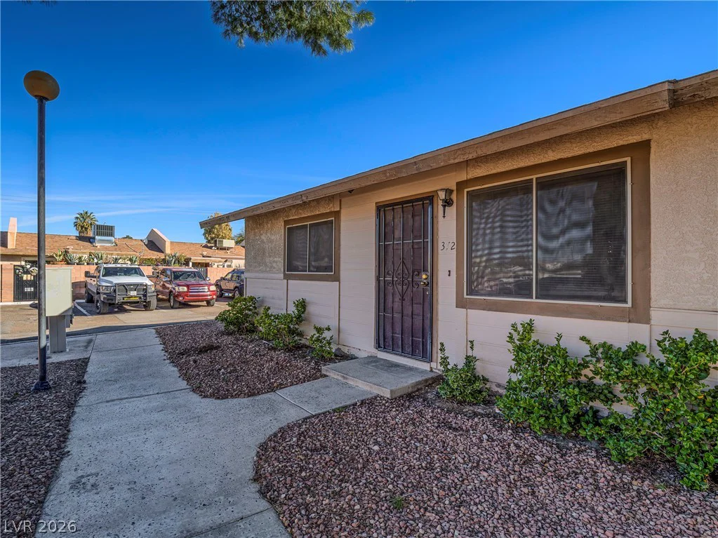 372 Linn, Las Vegas, NV 89110