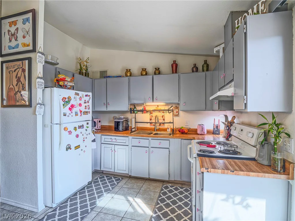 372 Linn, Las Vegas, NV 89110