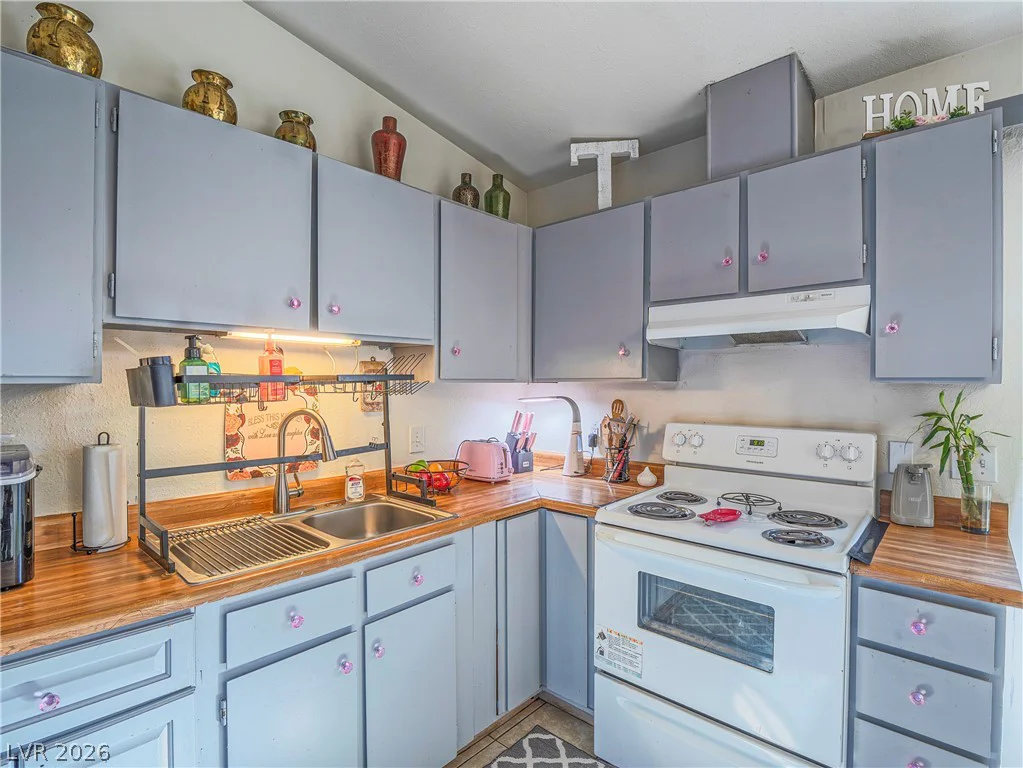 372 Linn, Las Vegas, NV 89110