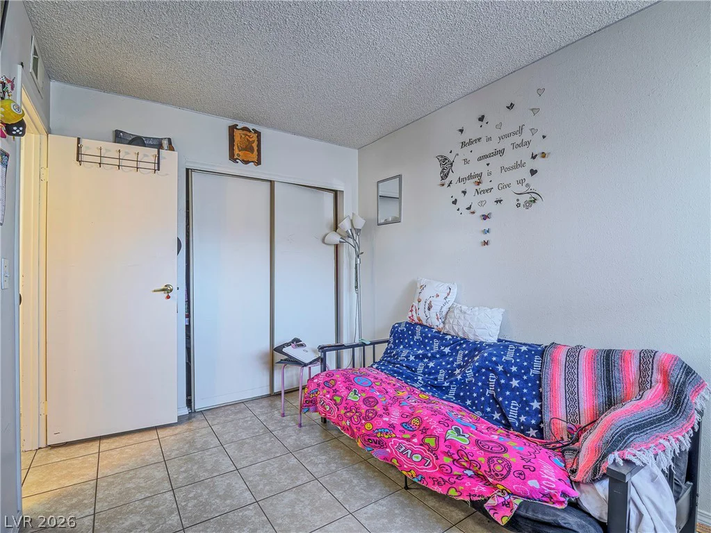 372 Linn, Las Vegas, NV 89110