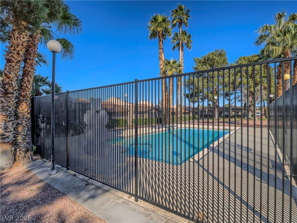 372 Linn, Las Vegas, NV 89110