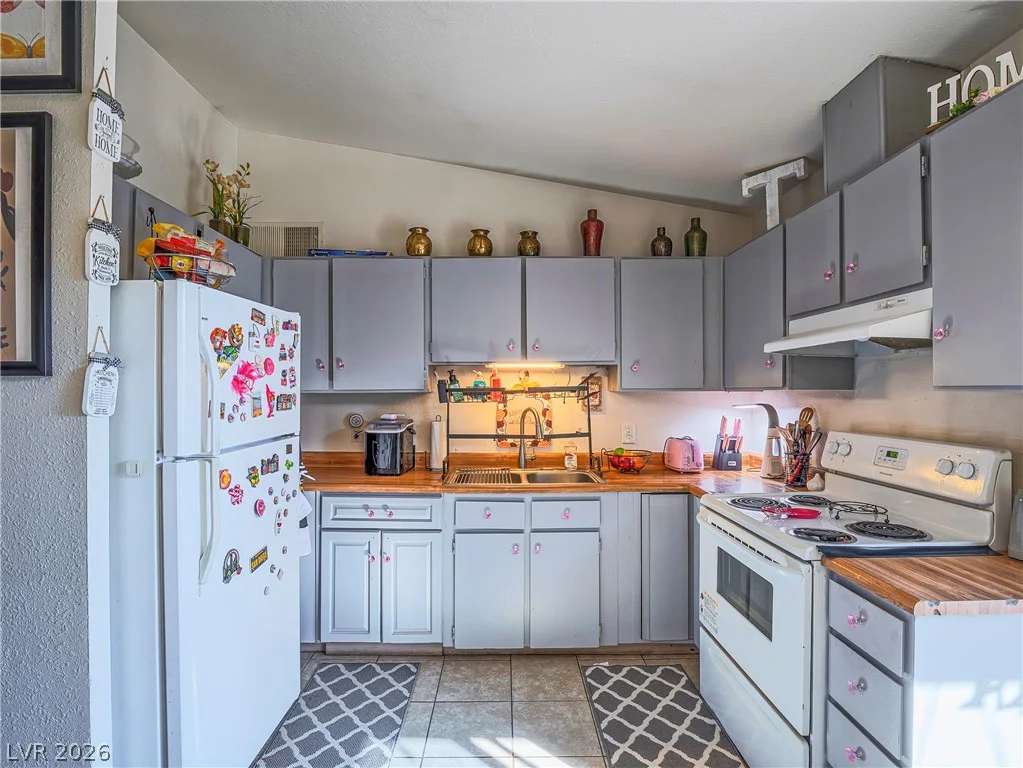 372 Linn, Las Vegas, NV 89110