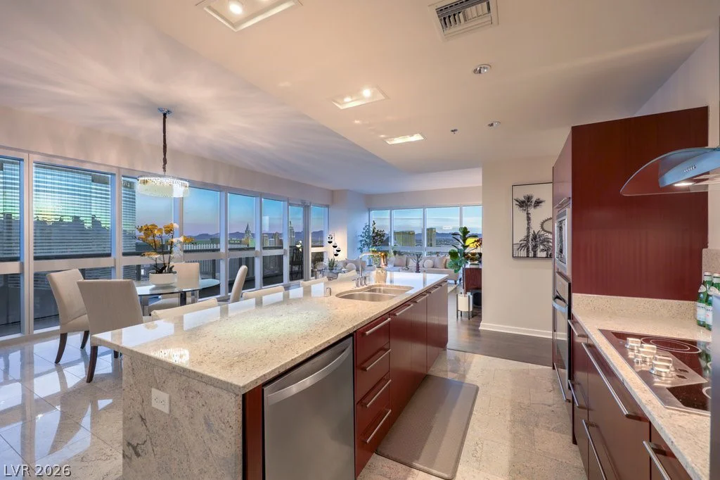 4471 Dean Martin, Las Vegas, NV 89103