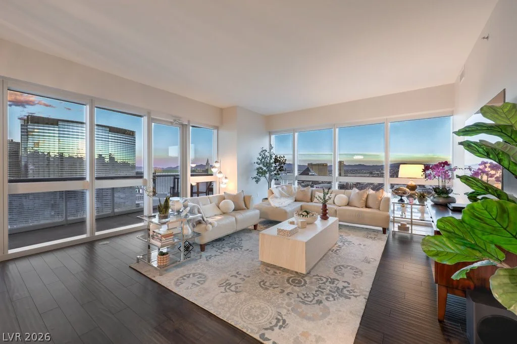4471 Dean Martin, Las Vegas, NV 89103