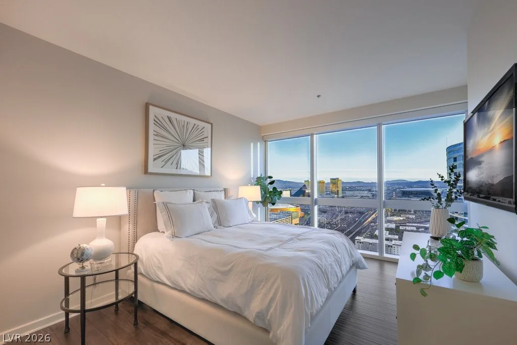 4471 Dean Martin, Las Vegas, NV 89103