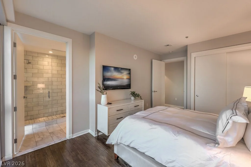 4471 Dean Martin, Las Vegas, NV 89103