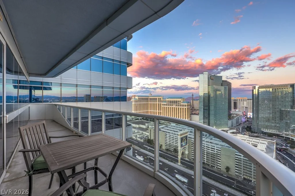 4471 Dean Martin, Las Vegas, NV 89103