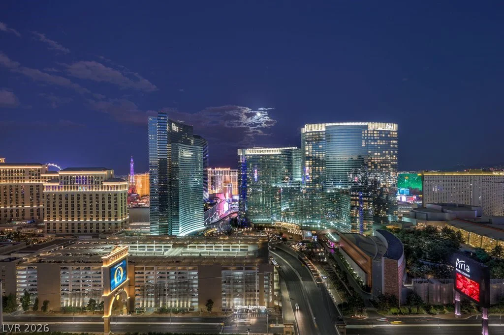 4471 Dean Martin, Las Vegas, NV 89103