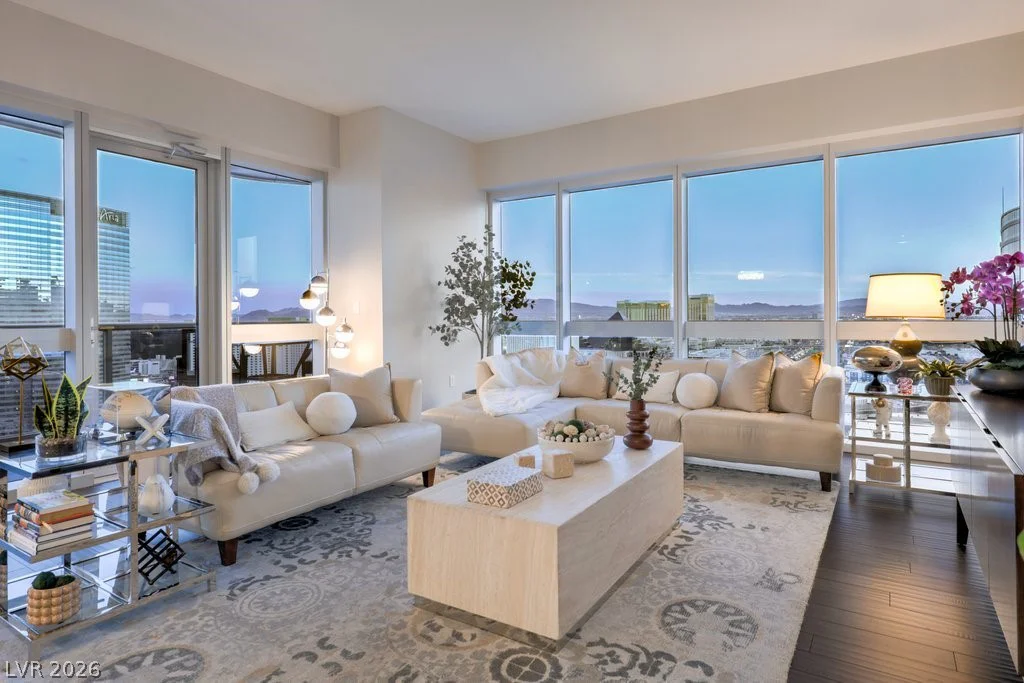 4471 Dean Martin, Las Vegas, NV 89103
