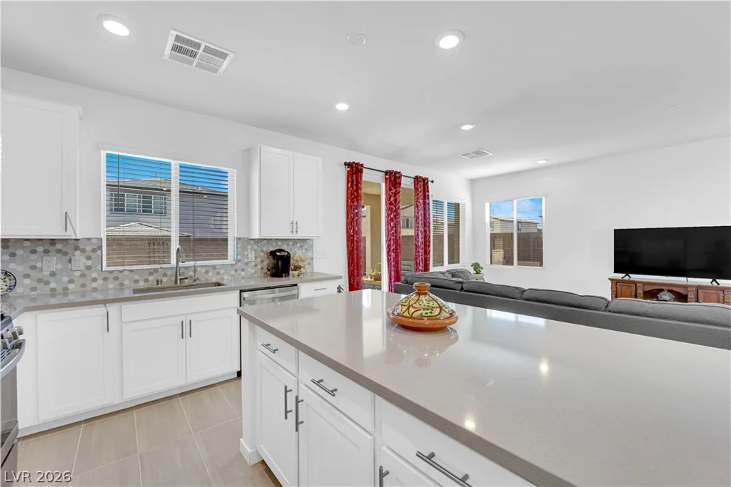 6730 Palmer Crest, North Las Vegas, NV 89086