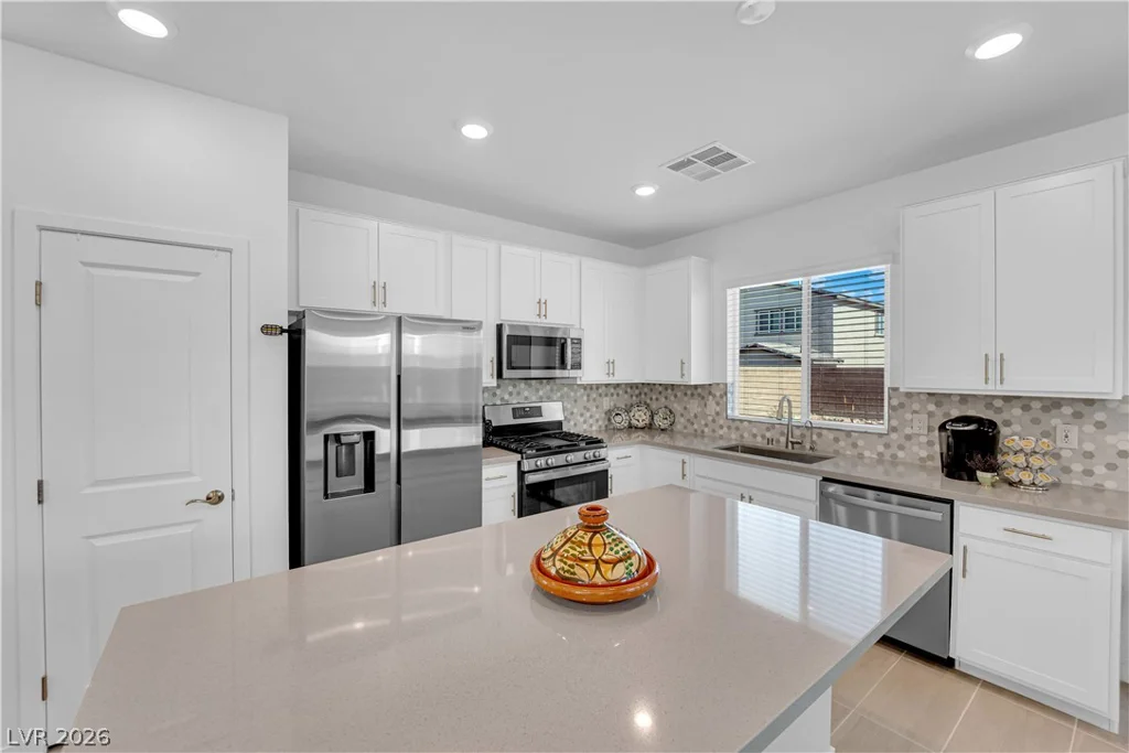 6730 Palmer Crest, North Las Vegas, NV 89086