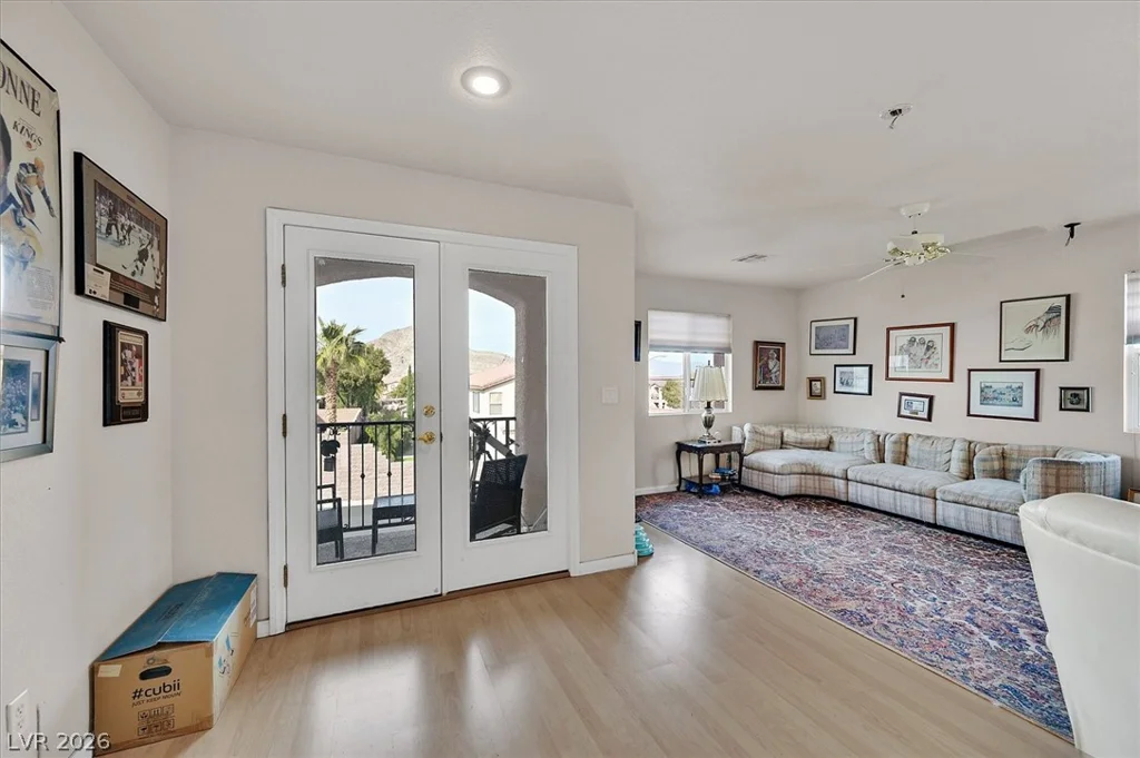 10105 Shore Pine, Las Vegas, NV 89129
