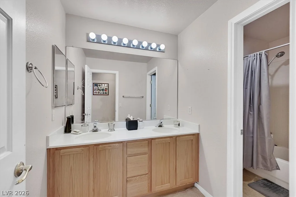 10105 Shore Pine, Las Vegas, NV 89129