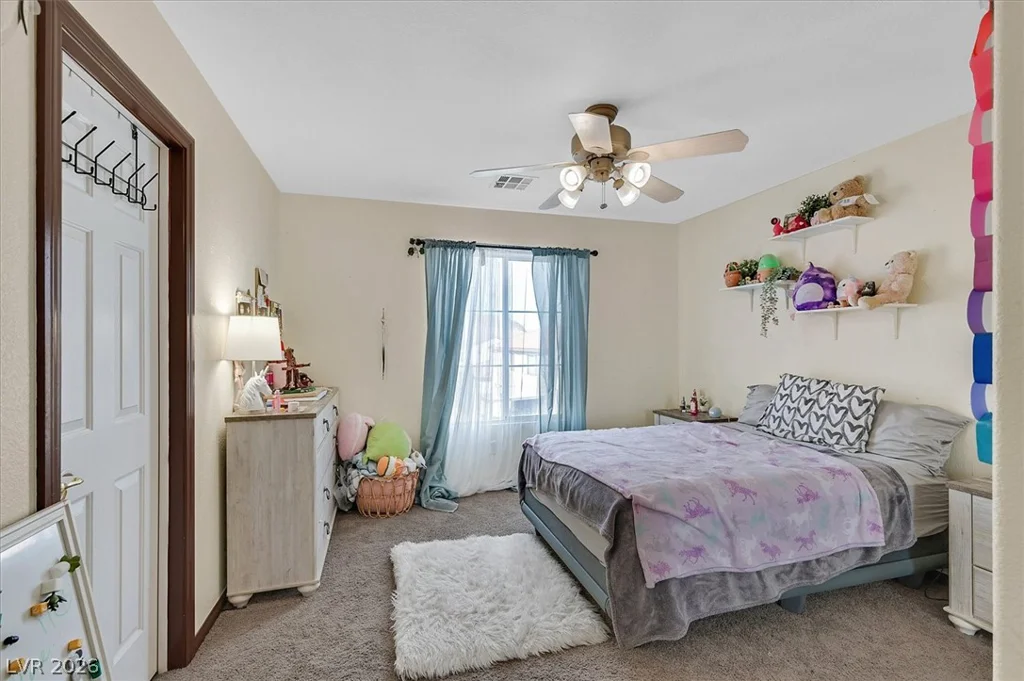 10105 Shore Pine, Las Vegas, NV 89129