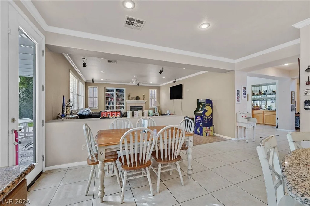 10105 Shore Pine, Las Vegas, NV 89129