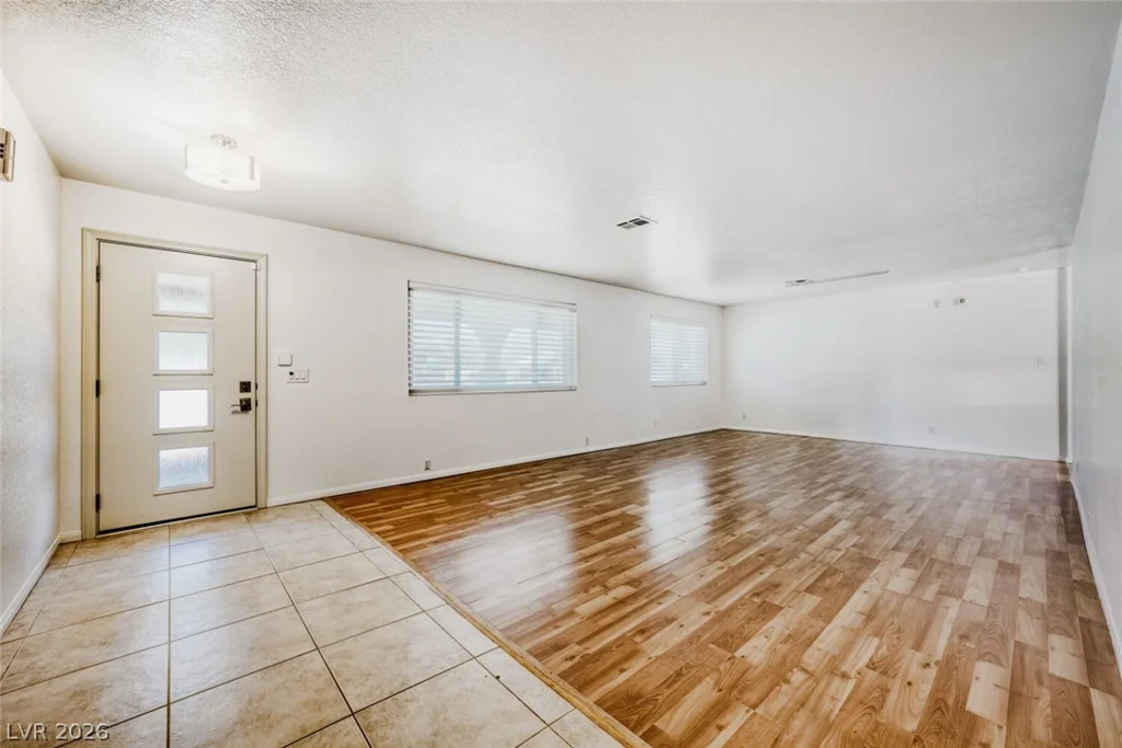 6151 Jo Marcy, Las Vegas, NV 89131