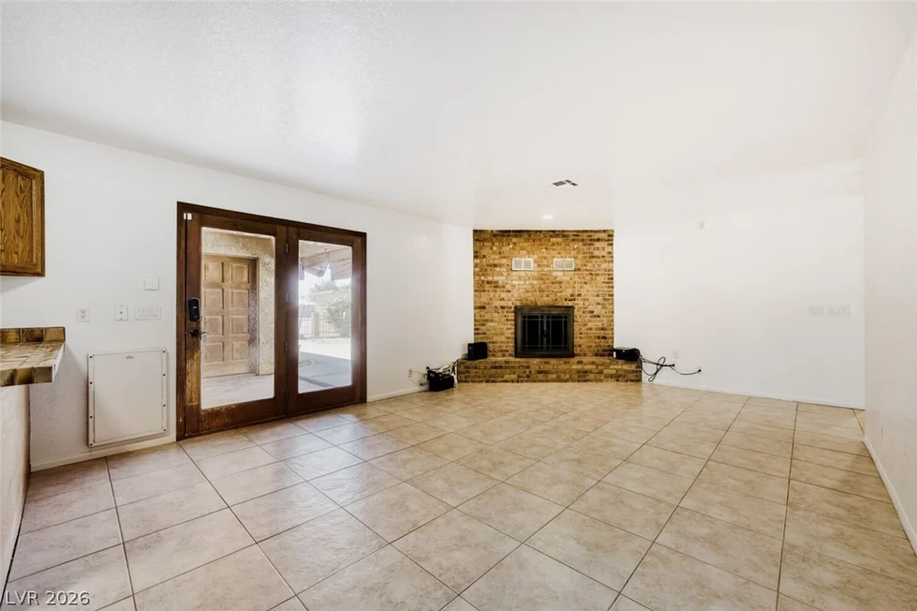 6151 Jo Marcy, Las Vegas, NV 89131