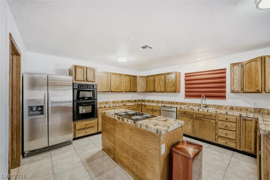 6151 Jo Marcy, Las Vegas, NV 89131
