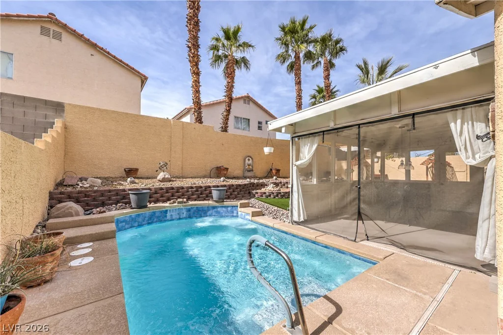 1005 Rainbow Meadows, Las Vegas, NV 89128