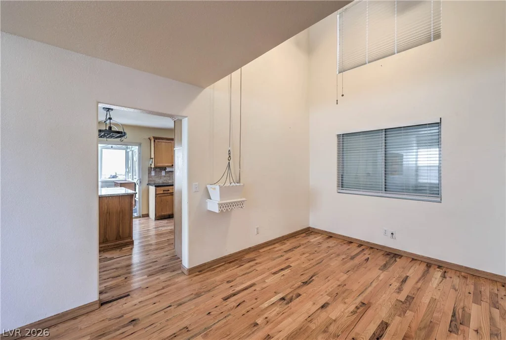1005 Rainbow Meadows, Las Vegas, NV 89128