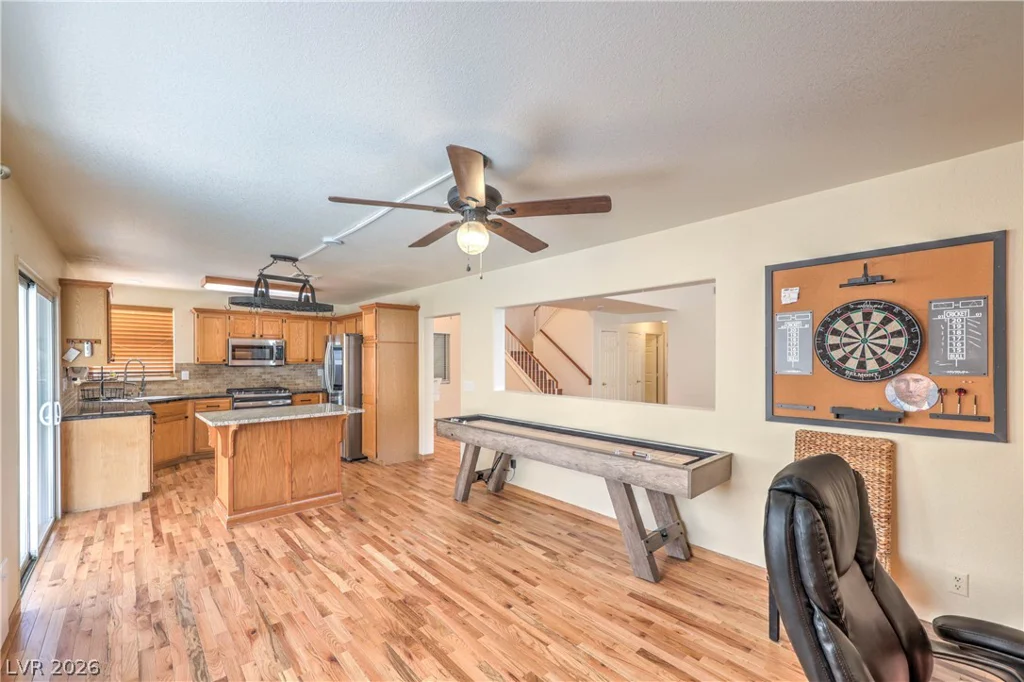 1005 Rainbow Meadows, Las Vegas, NV 89128