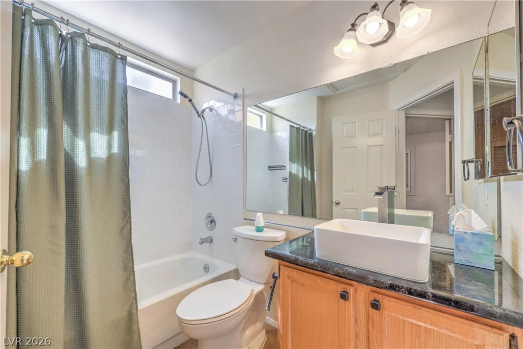 1005 Rainbow Meadows, Las Vegas, NV 89128