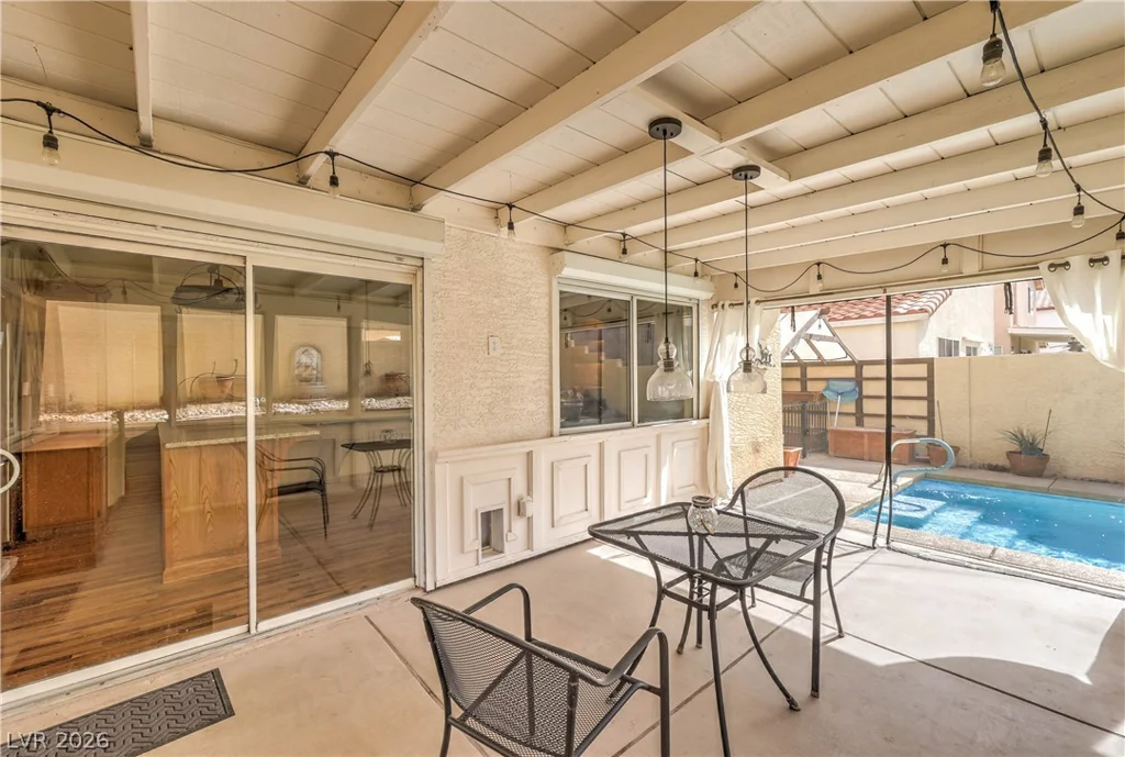 1005 Rainbow Meadows, Las Vegas, NV 89128